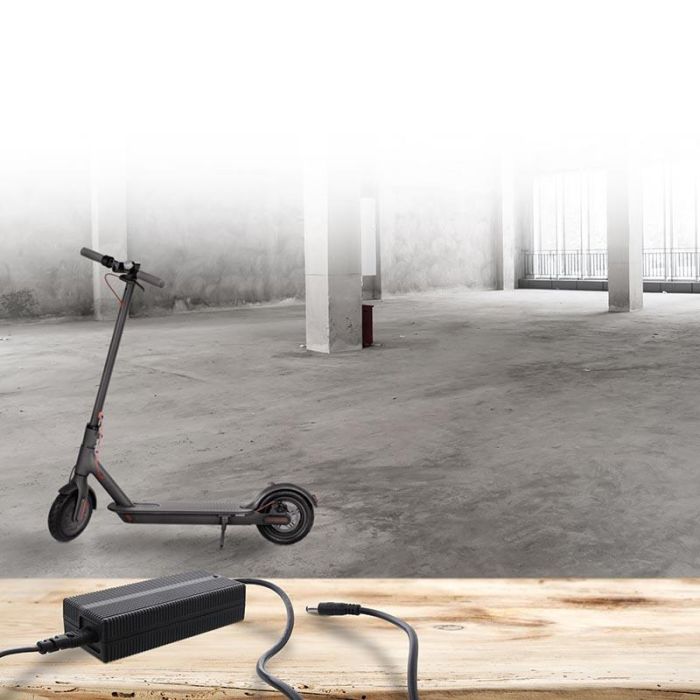 Chargeur Universel 42V Pour Trottinette Et Vélo électrique Neuf