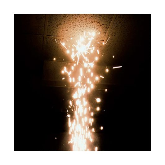 Jeu de lumières GHOST CANON ETINCELLE NOVA SPARK