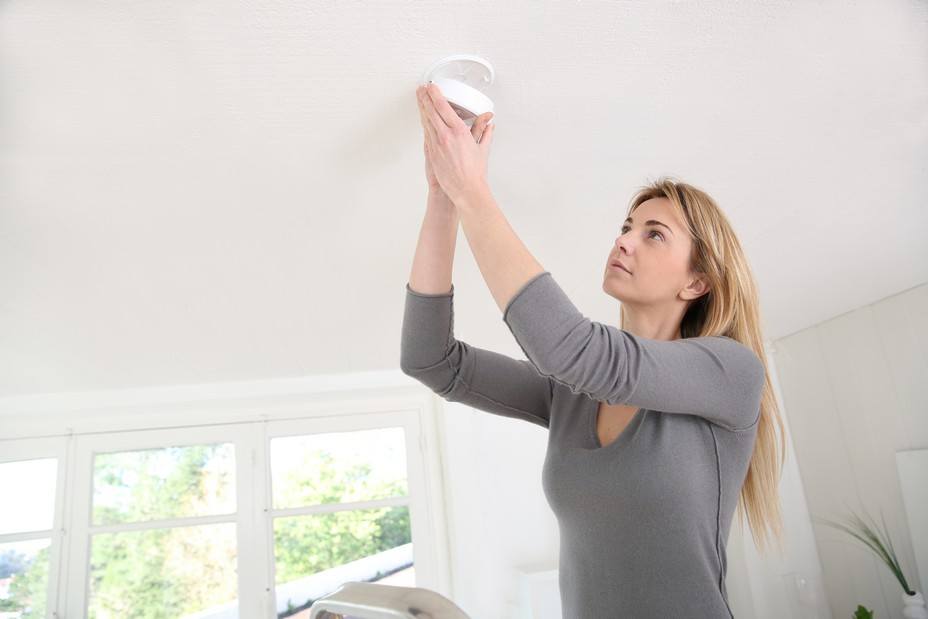 Pourquoi mon dtecteur de fume sonne tout le temps ? - Electro Dpt
